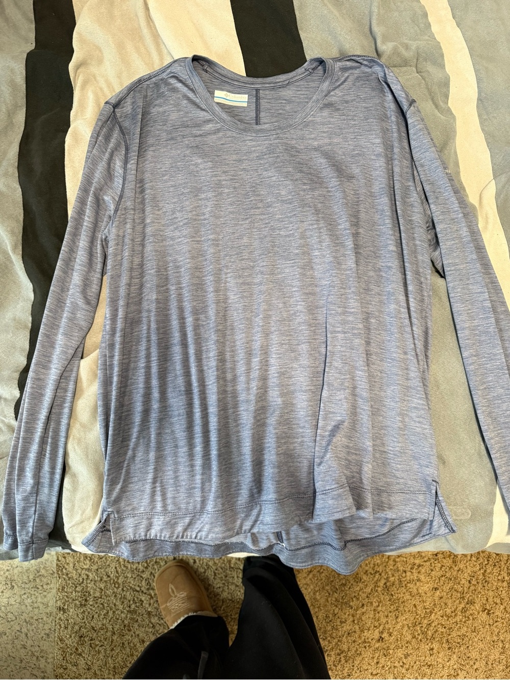 Columbia Heathered Blue Long Sleeve Crew Top